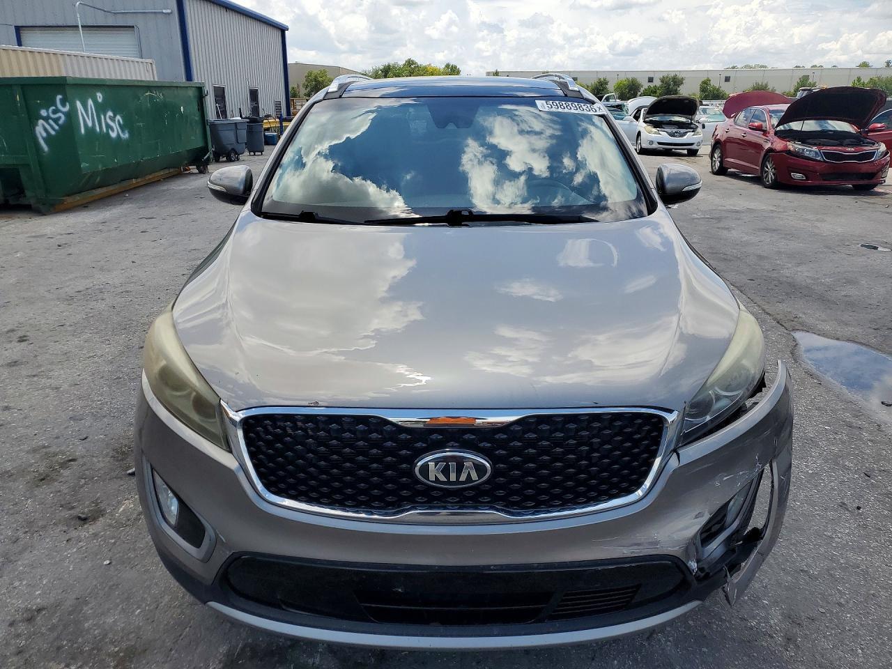2017 Kia Sorento Ex - Image 5