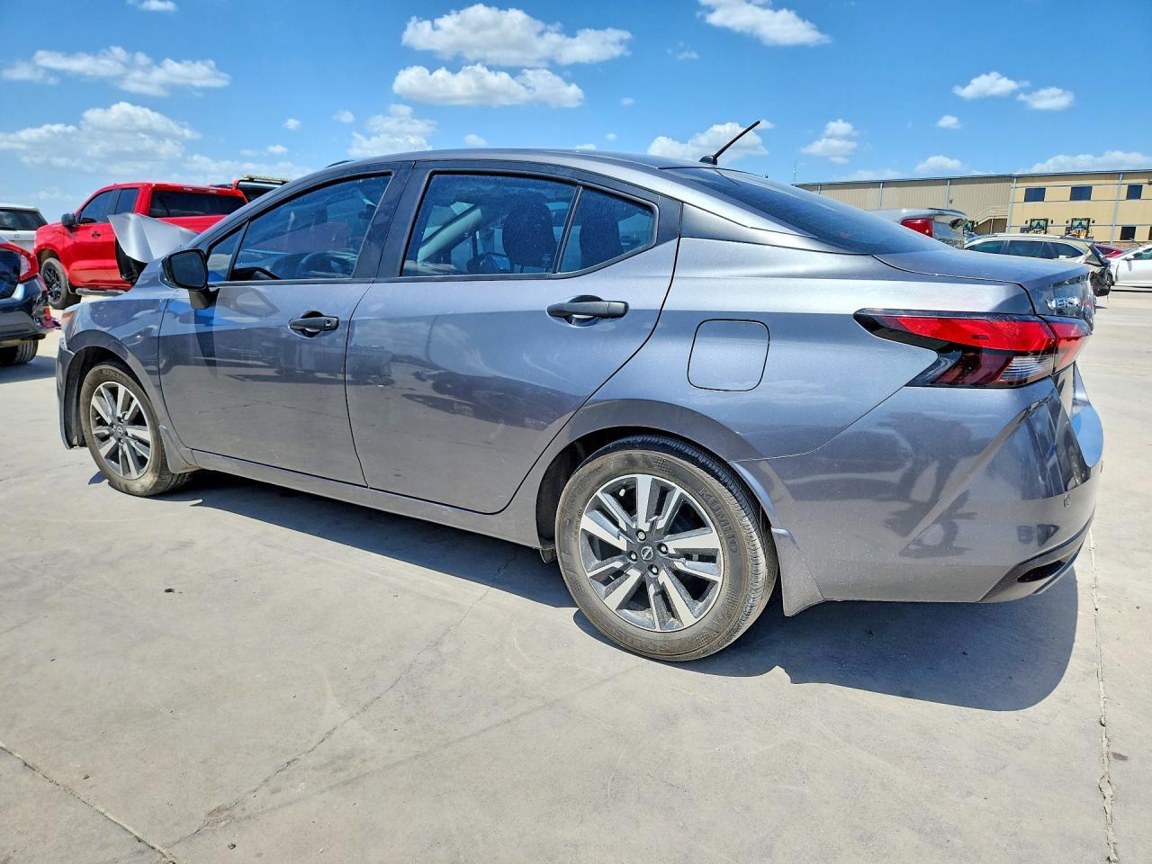 2024 Nissan Versa S - Фото 2