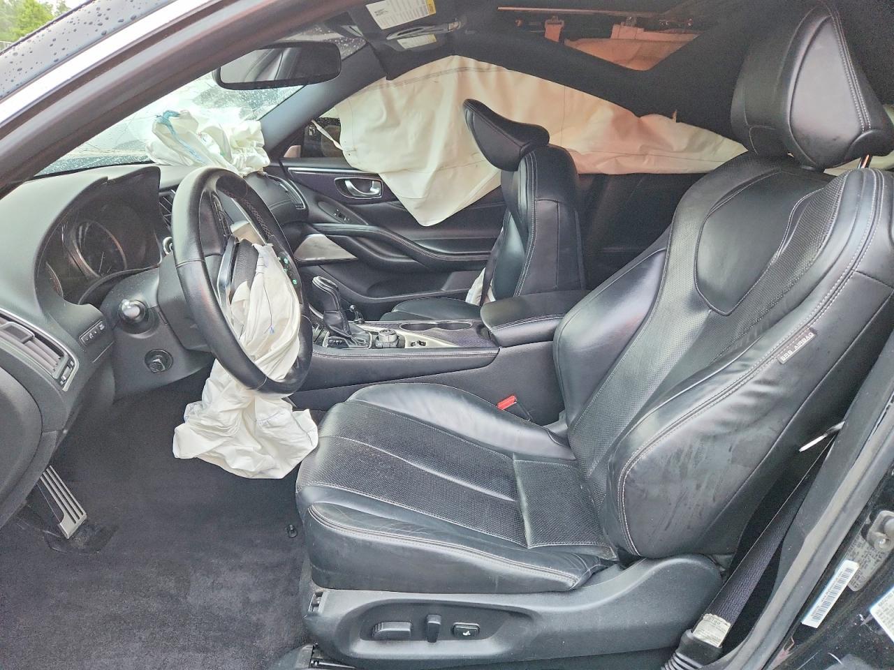 2017 Infiniti Q60 Red Sport 400 - Image 7
