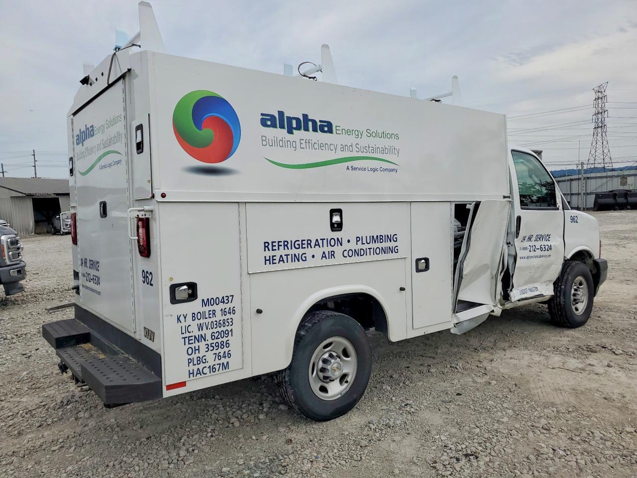 2024 Chevrolet Express G3500 - Фото 3