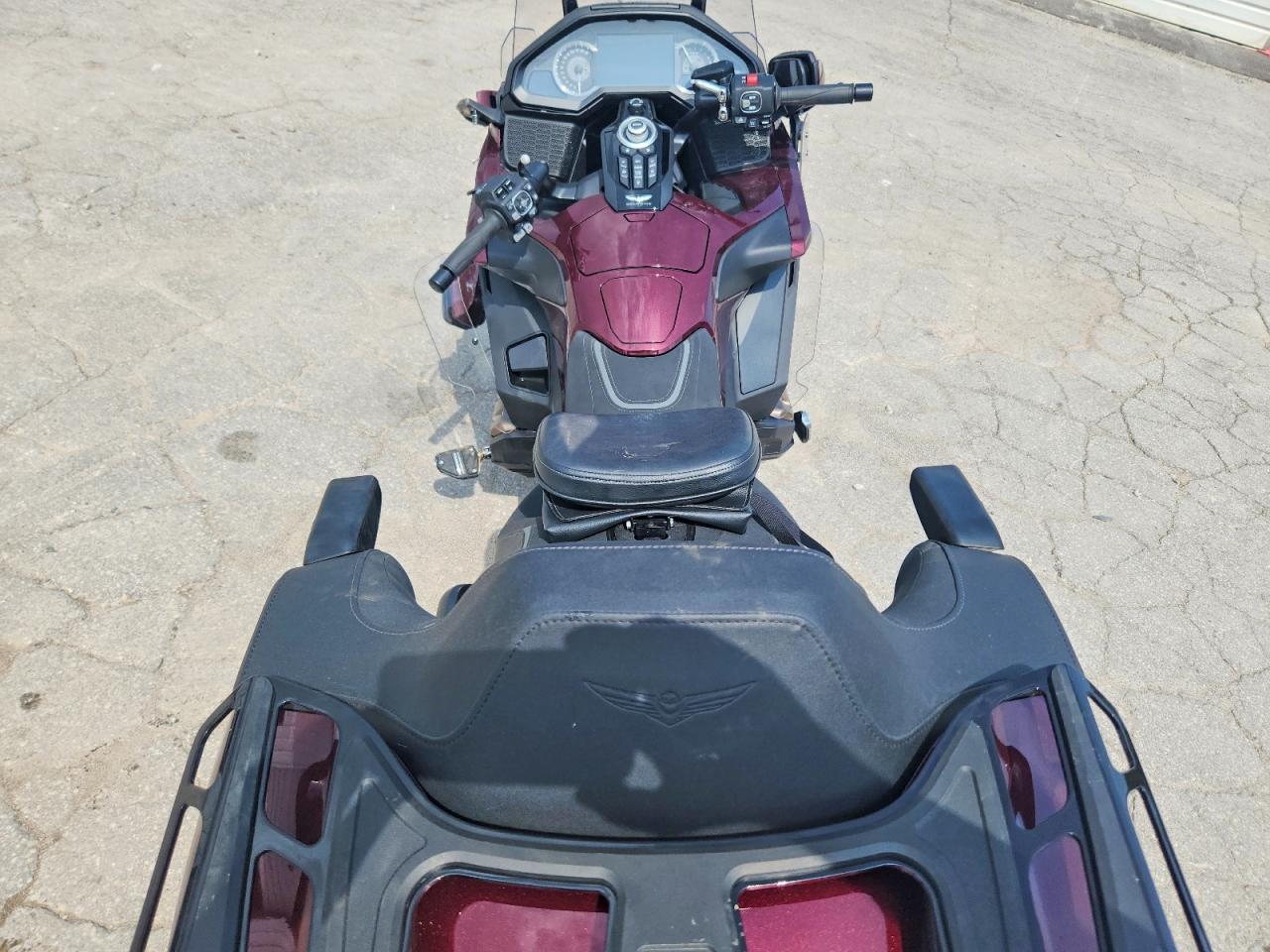 2025 Honda Gl1800 D - Фото 6