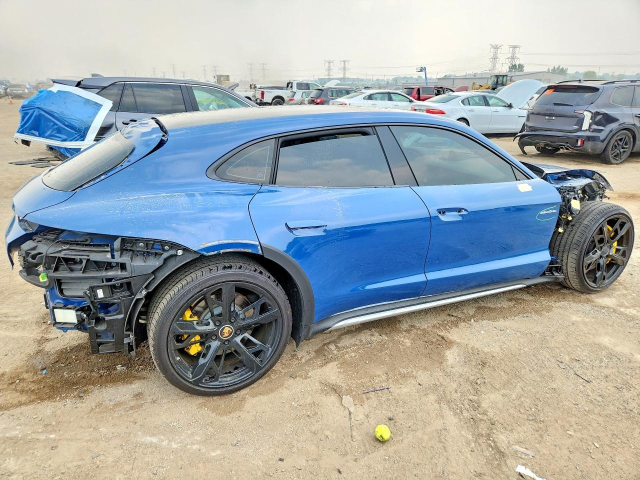 2024 Porsche Taycan Cross Turismo 4 - Фото 3