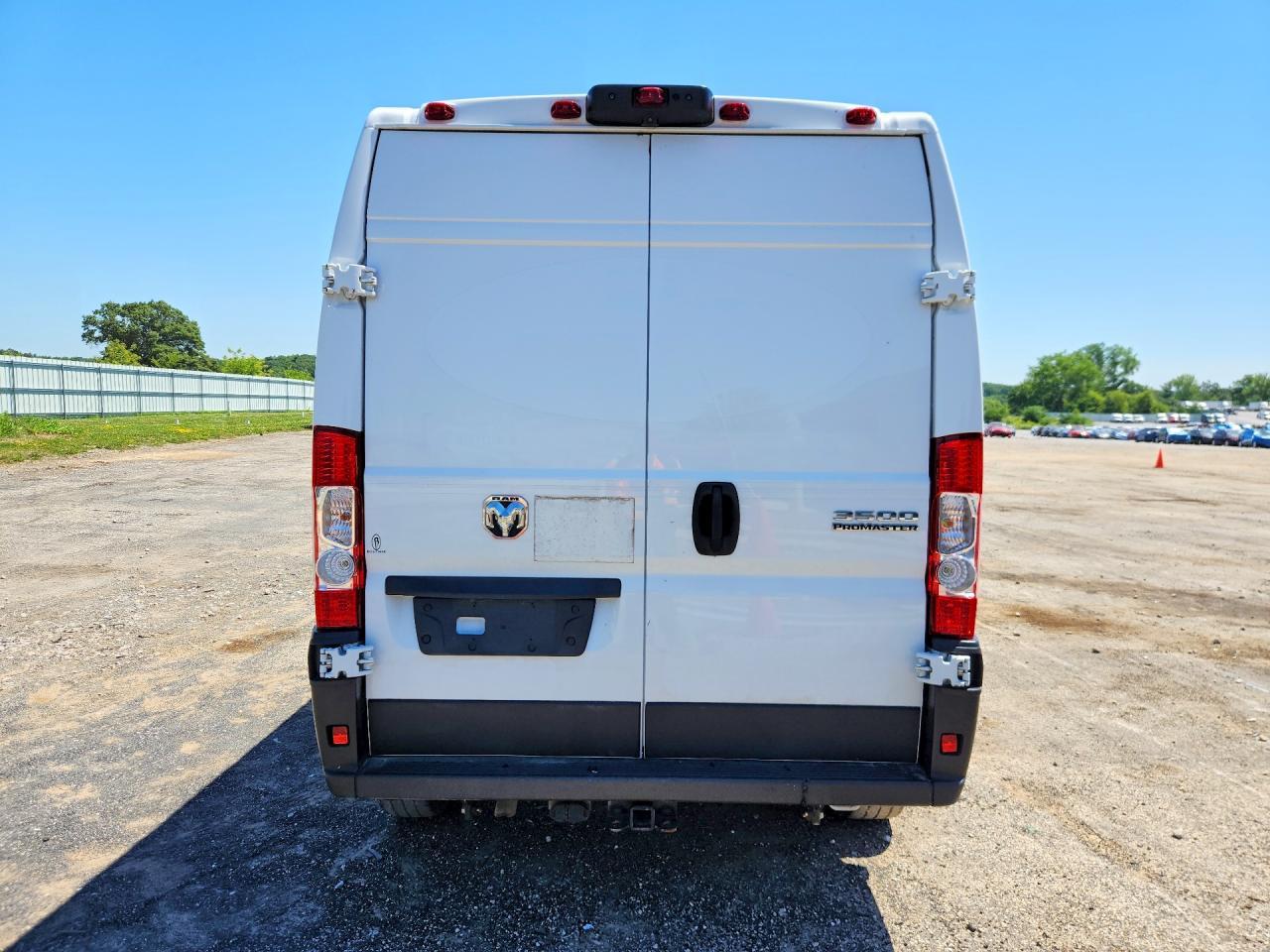 2023 Ram Promaster 3500 Utility / Service Van - Фото 6
