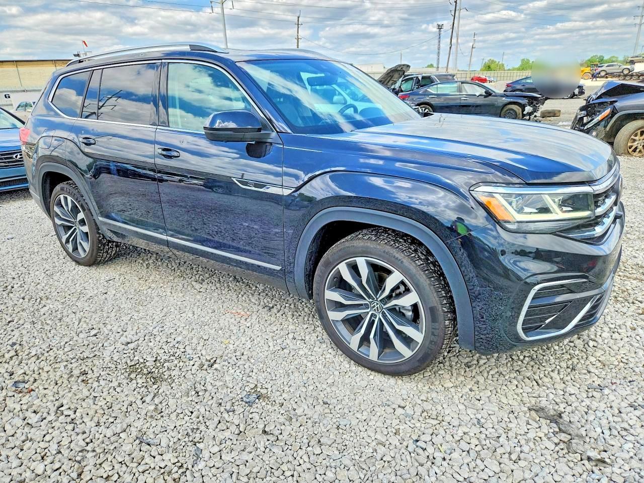 2023 Volkswagen Atlas Sel Premium R-Line - Image 4