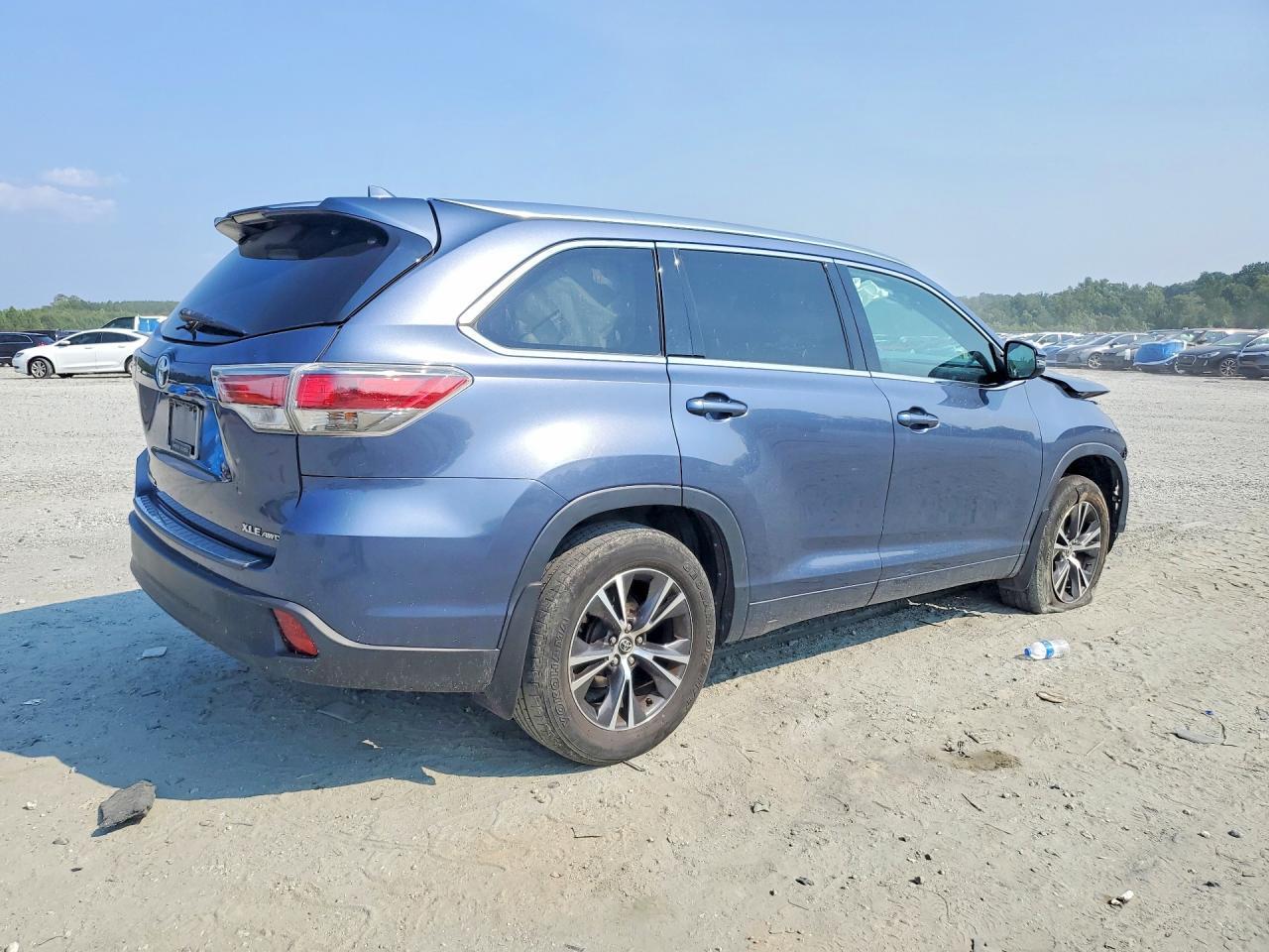 2016 Toyota Highlander Xle - Фото 3
