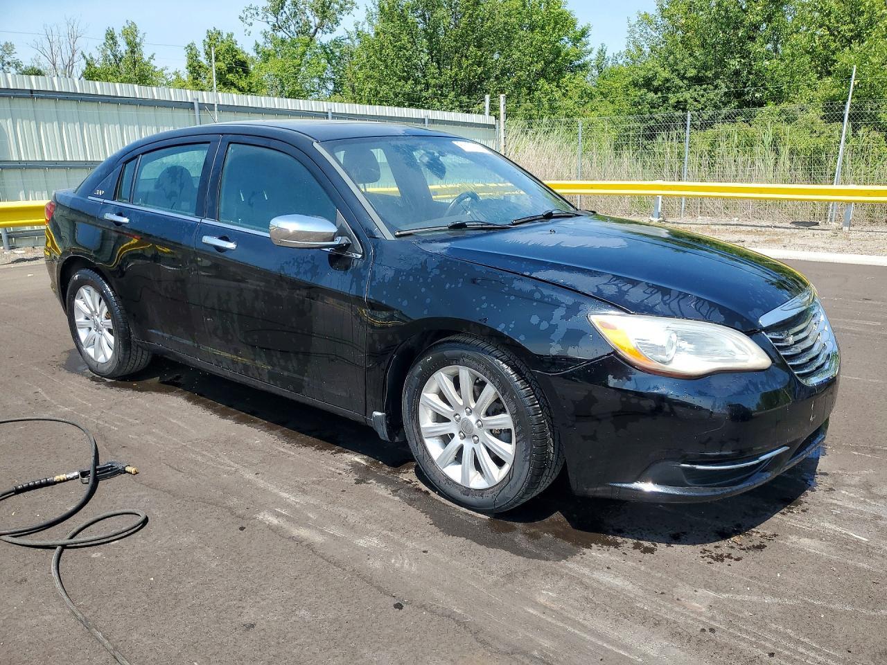 2013 Chrysler 200 Limited - Фото 4