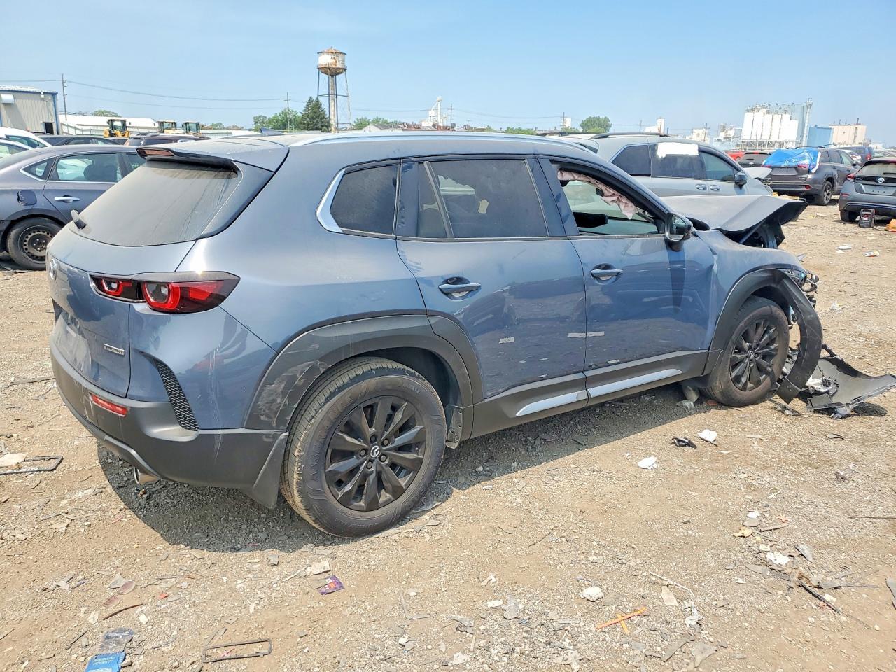 2025 Mazda Cx-50 Premium - Image 3