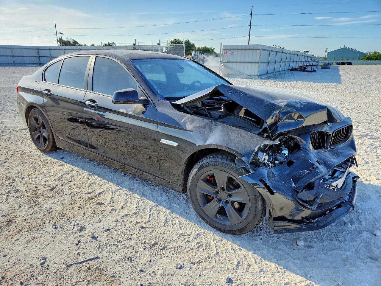 2013 BMW 528 Xi - Image 4