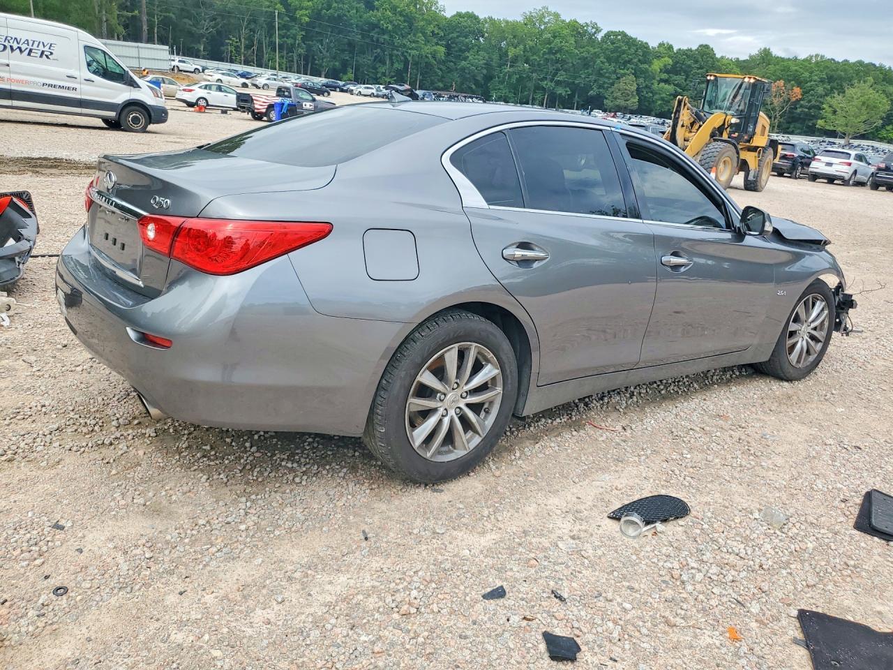 2017 Infiniti Q50 2.0T Premium - Image 3