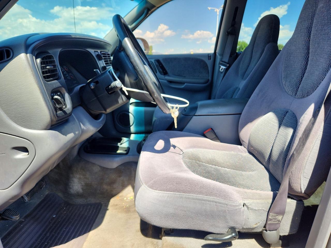 1999 Dodge Durango - Фото 7