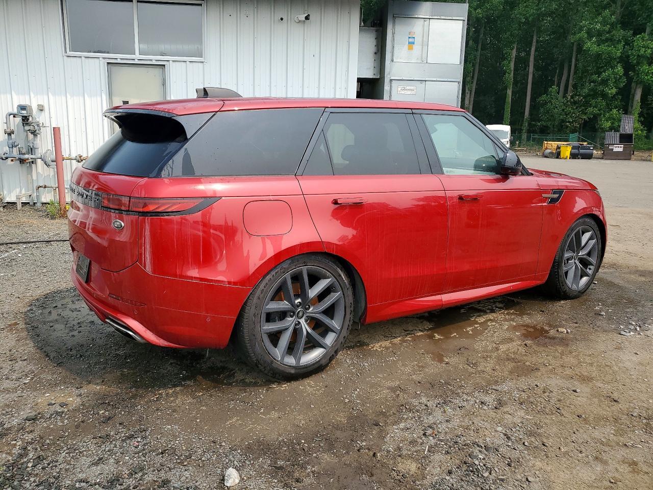 2023 Land Rover Range Rover Sport Dynamic Se - Image 3