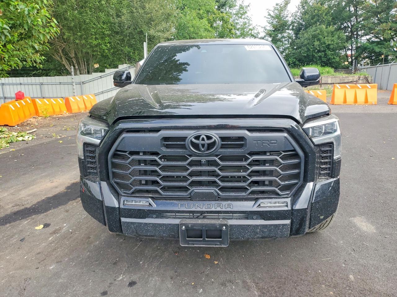 2025 Toyota Tundra Limited - Image 5