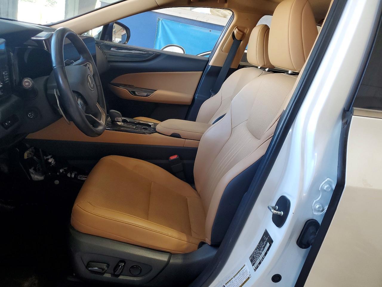 2024 Lexus Nx 350 Premium - Image 7