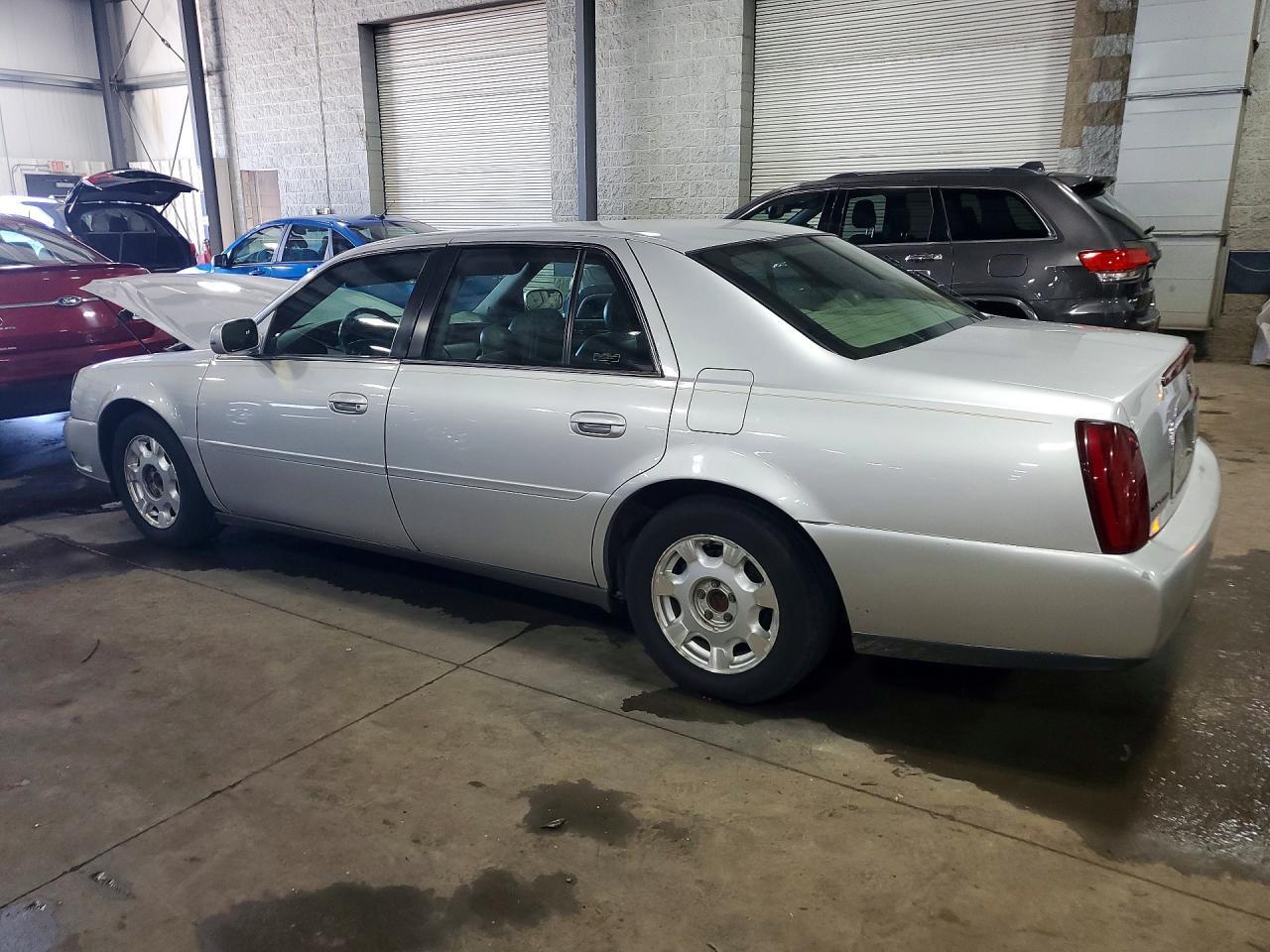 2000 Cadillac Deville - Фото 2