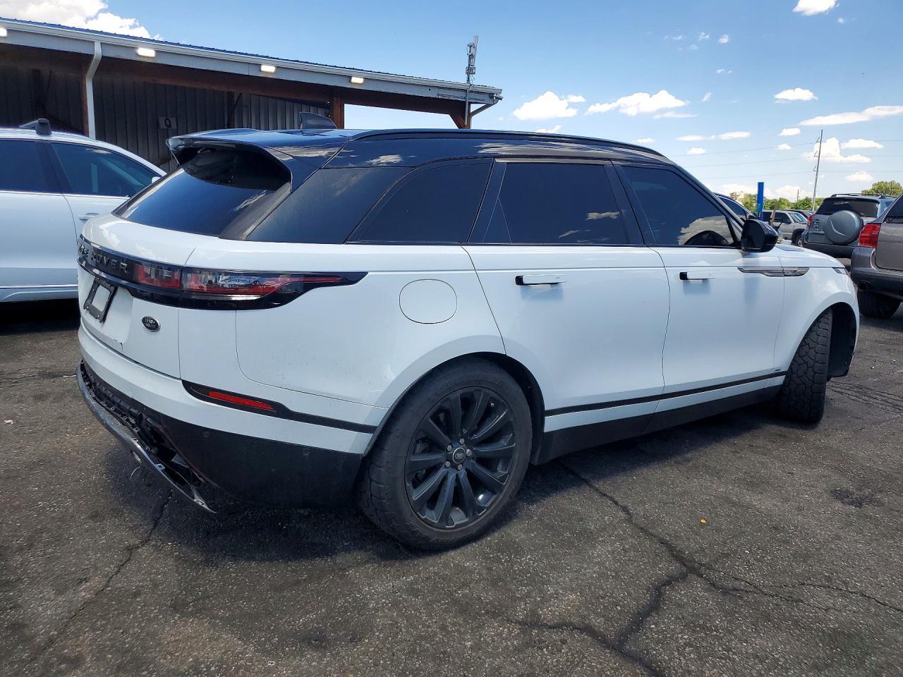 2019 Land Rover Range Rover Velar R-Dynamic Se - Image 3