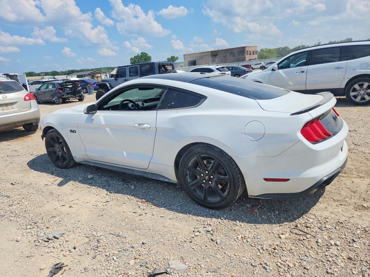 2019 Ford Mustang Gt - Image 2