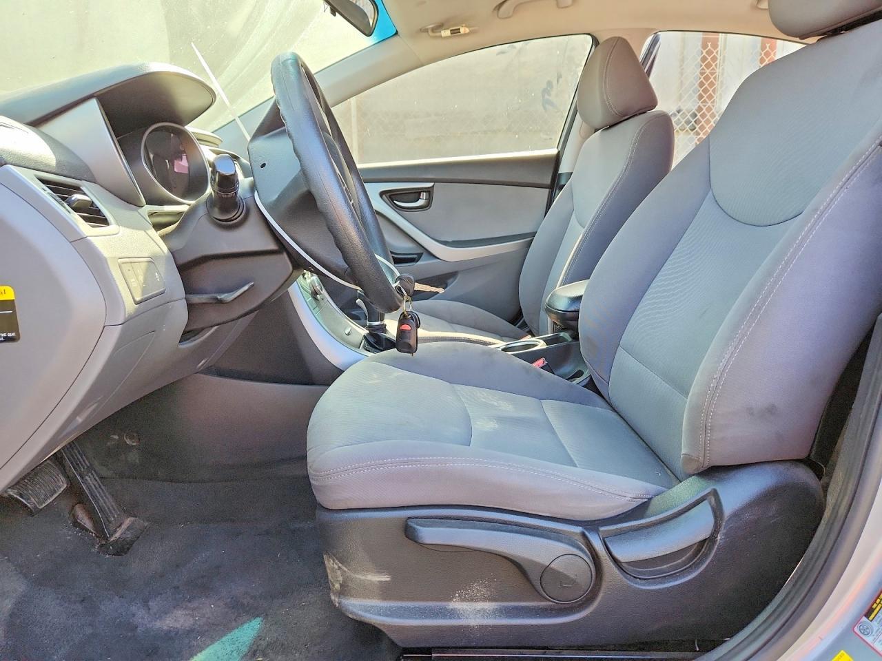 2016 Hyundai Elantra Se - Image 7