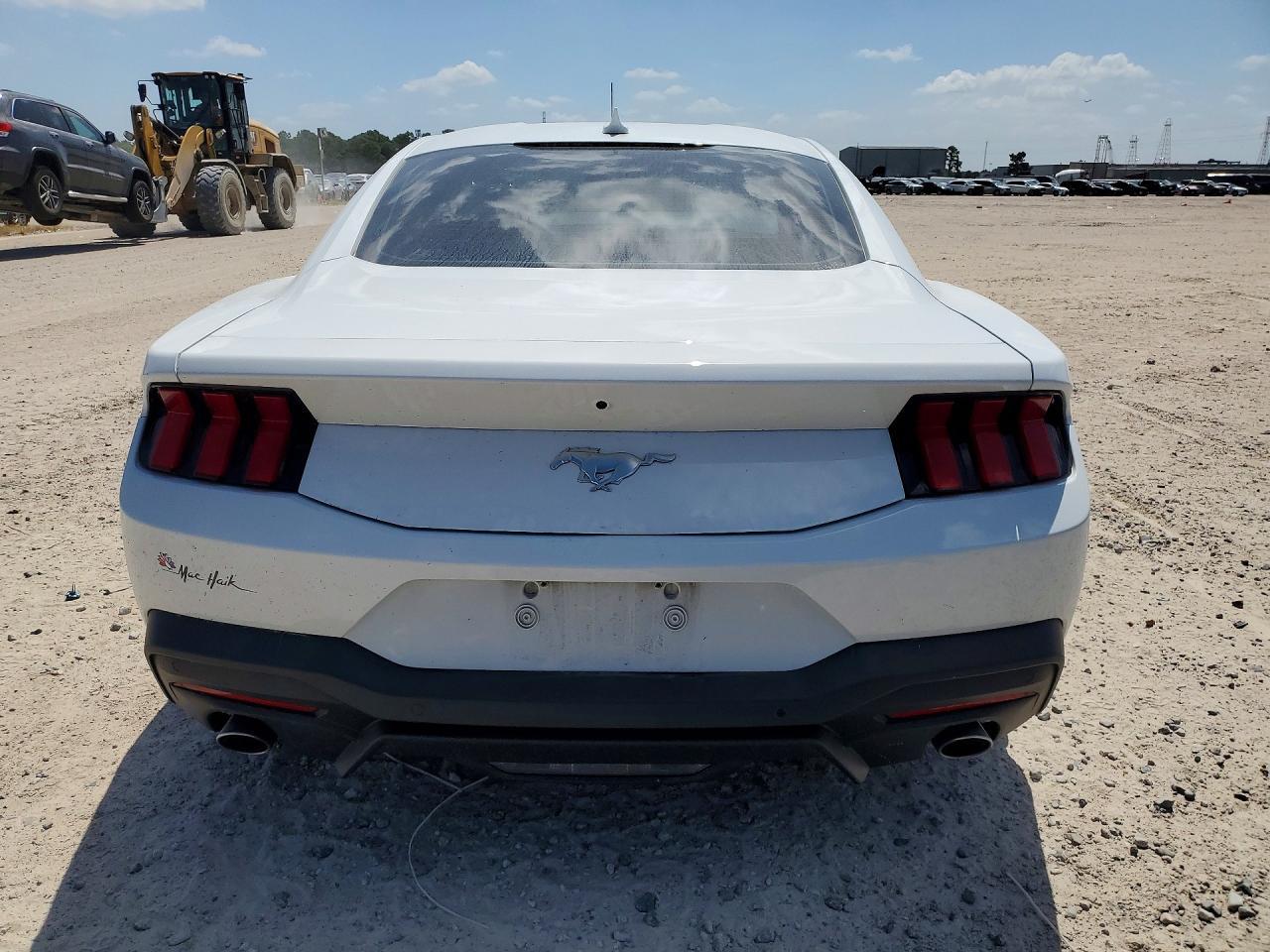 2024 Ford Mustang - Image 6