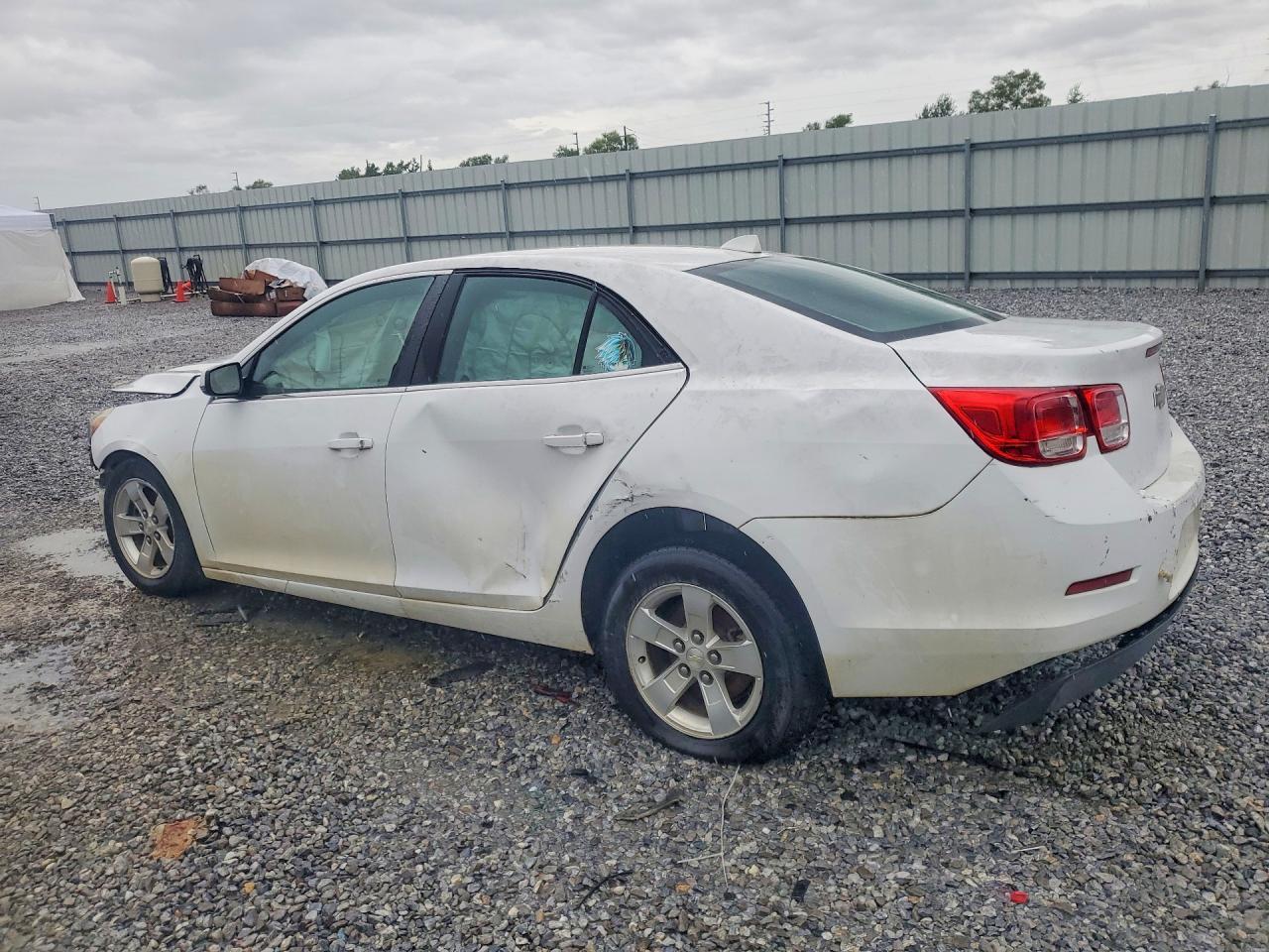 2013 Chevrolet Malibu 1Lt - Фото 2