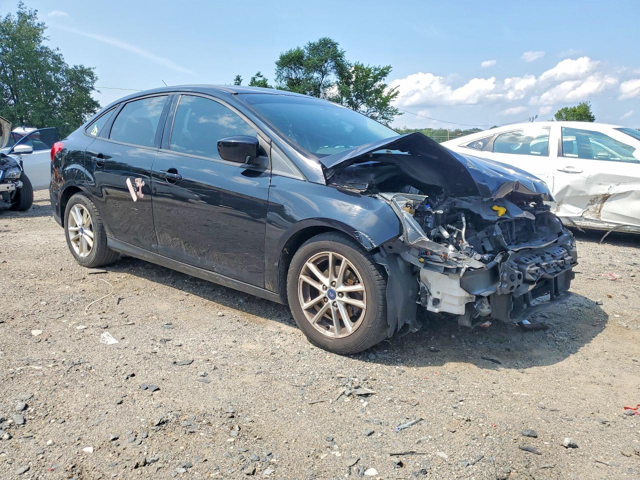 2018 Ford Focus Se - Image 4