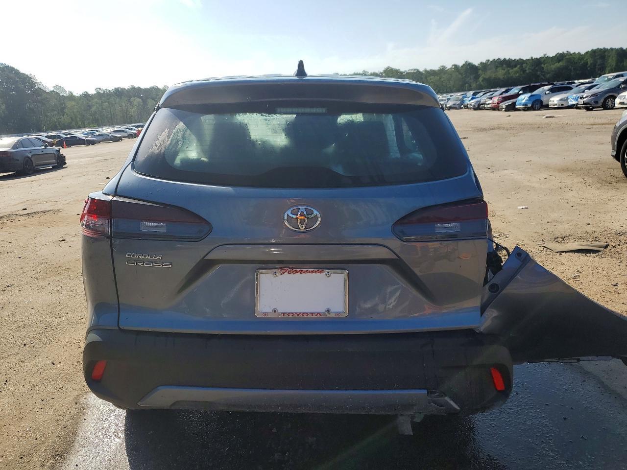 2026 Toyota Corolla Cross L - Фото 6