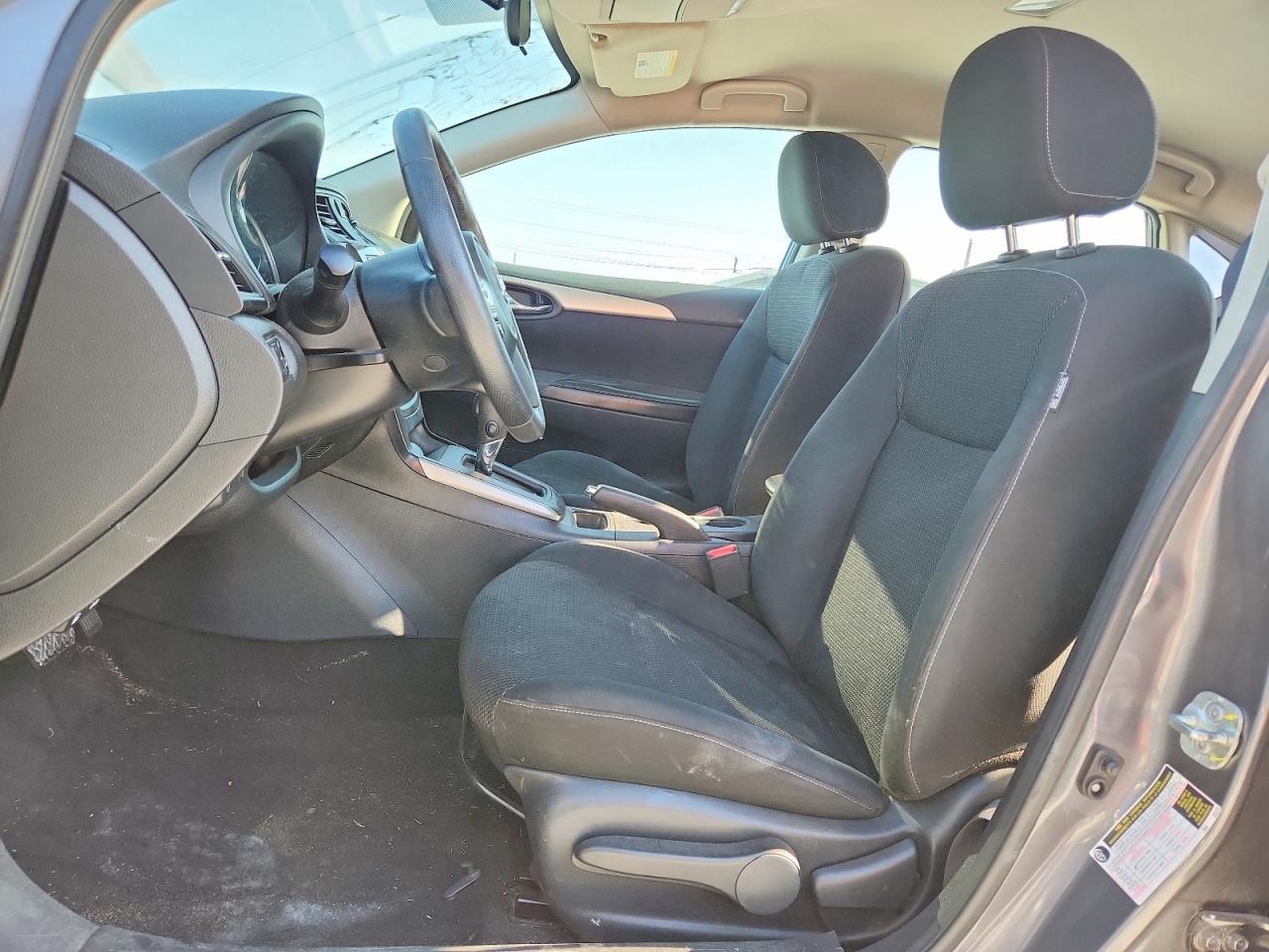2019 Nissan Sentra S - Image 7