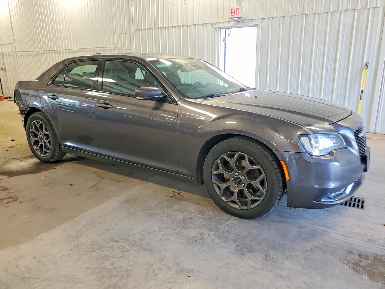 2018 Chrysler 300 S - Фото 4