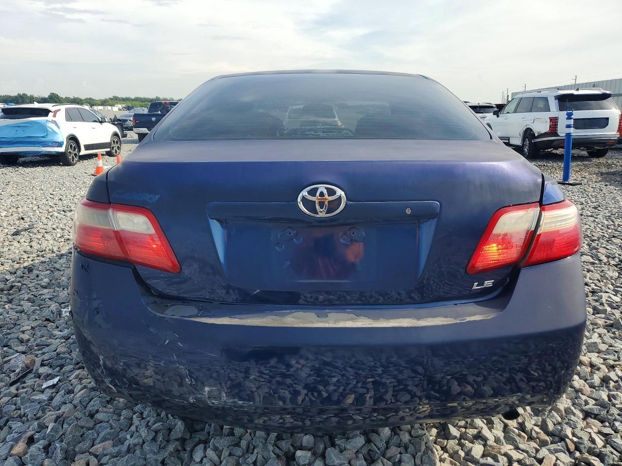 2007 Toyota Camry Le - Image 6