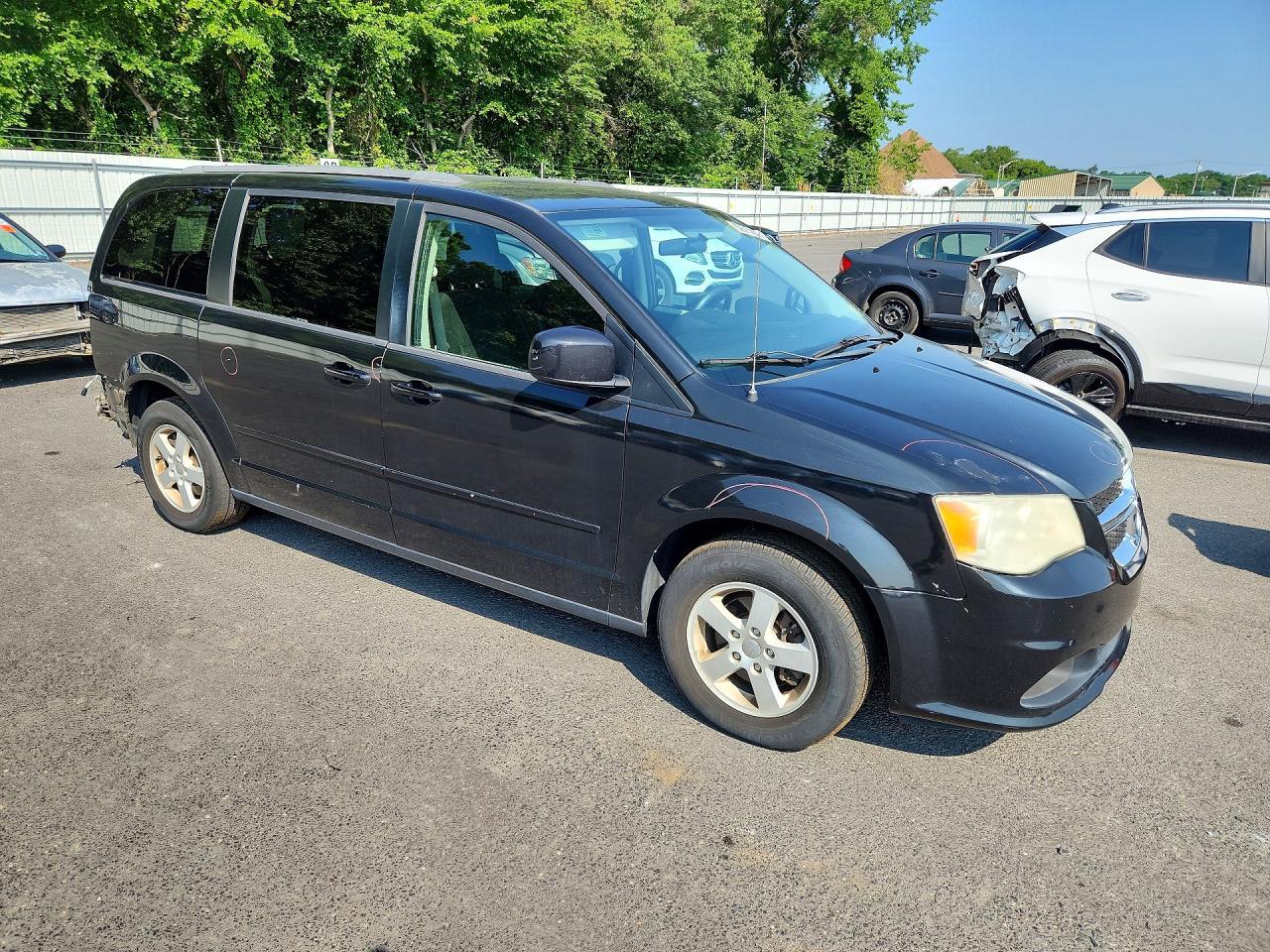 2013 Dodge Grand Caravan Sxt - Image 4