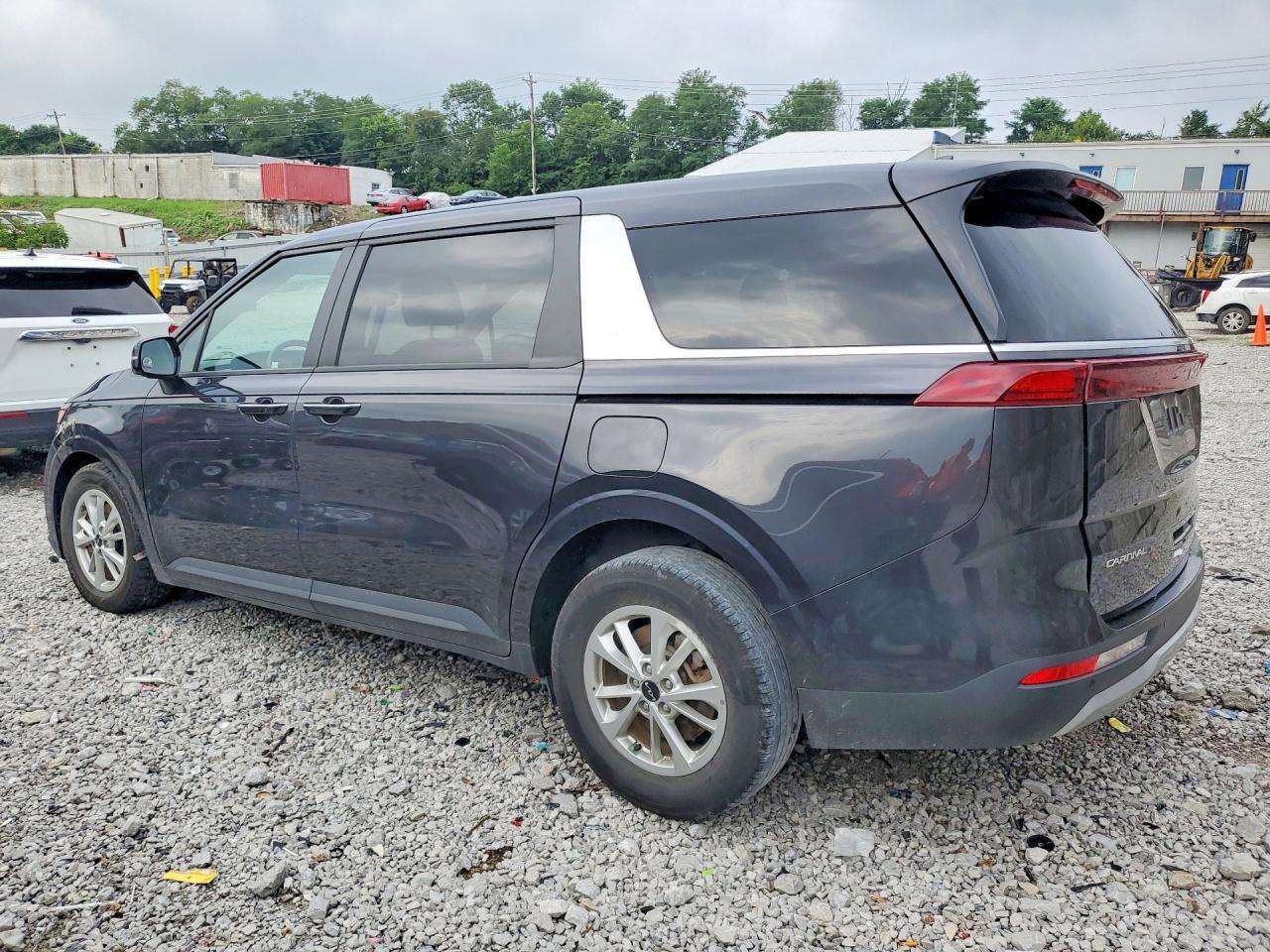 2024 Kia Carnival Lx - Фото 2
