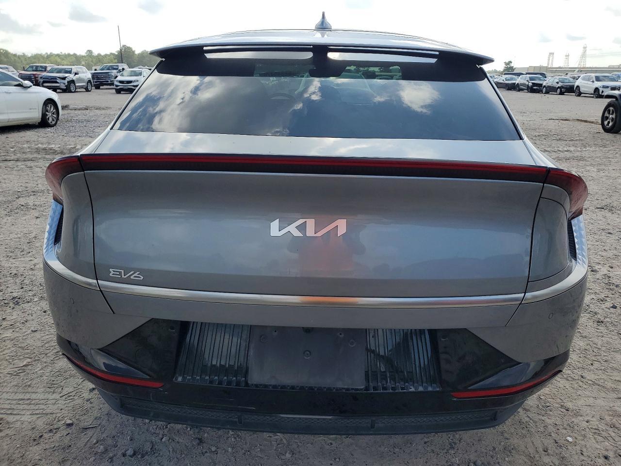 2022 Kia Ev6 Wind - Image 6