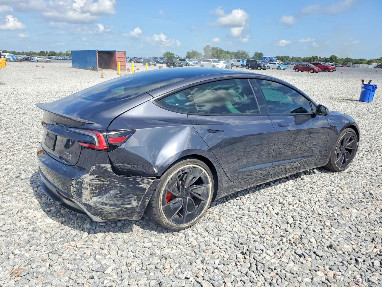 2024 Tesla Model 3 - Image 3