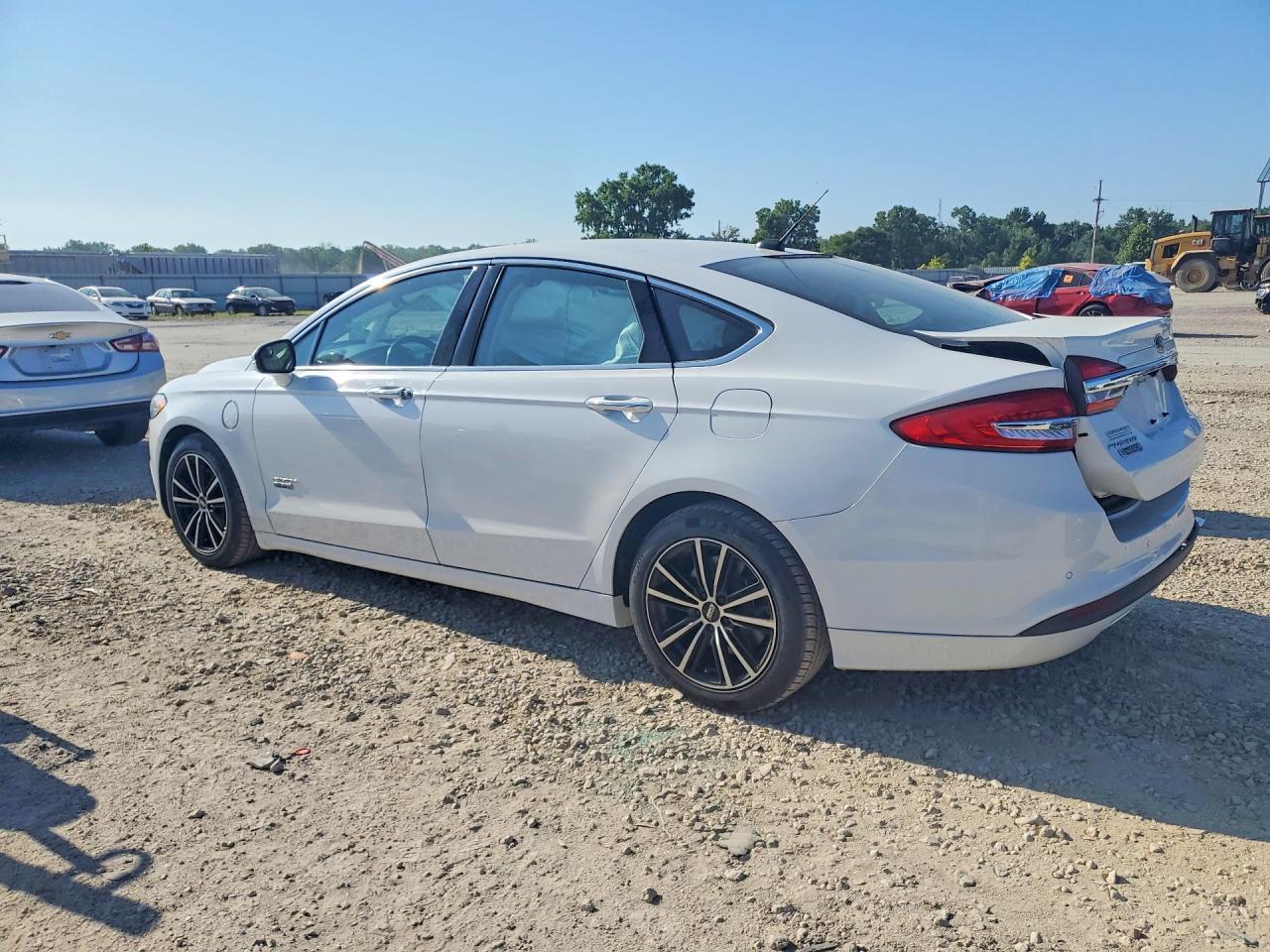 2017 Ford Fusion Se Phev - Фото 2