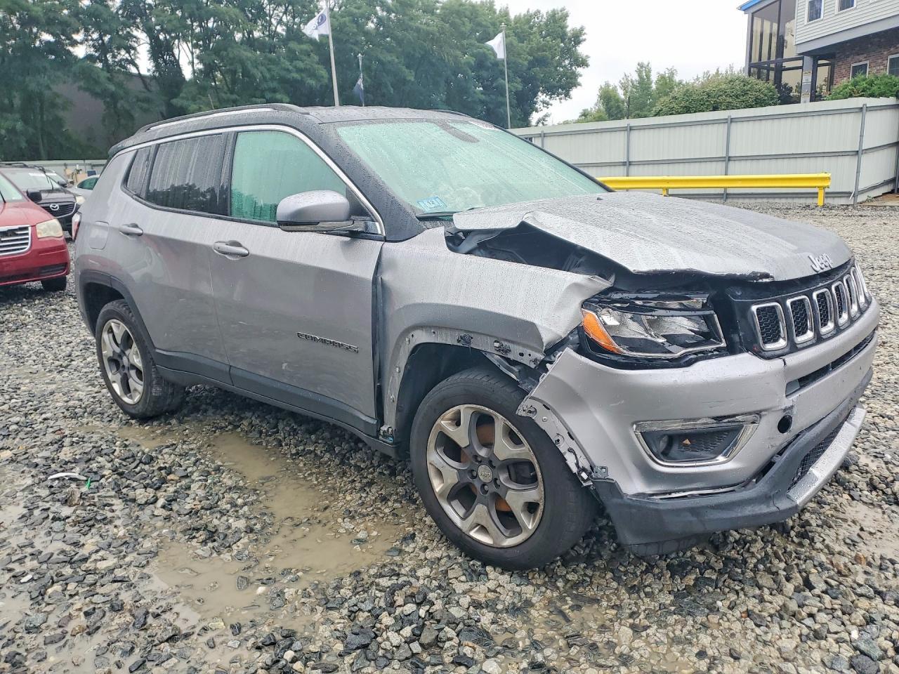 2018 Jeep Compass Limited - Image 4