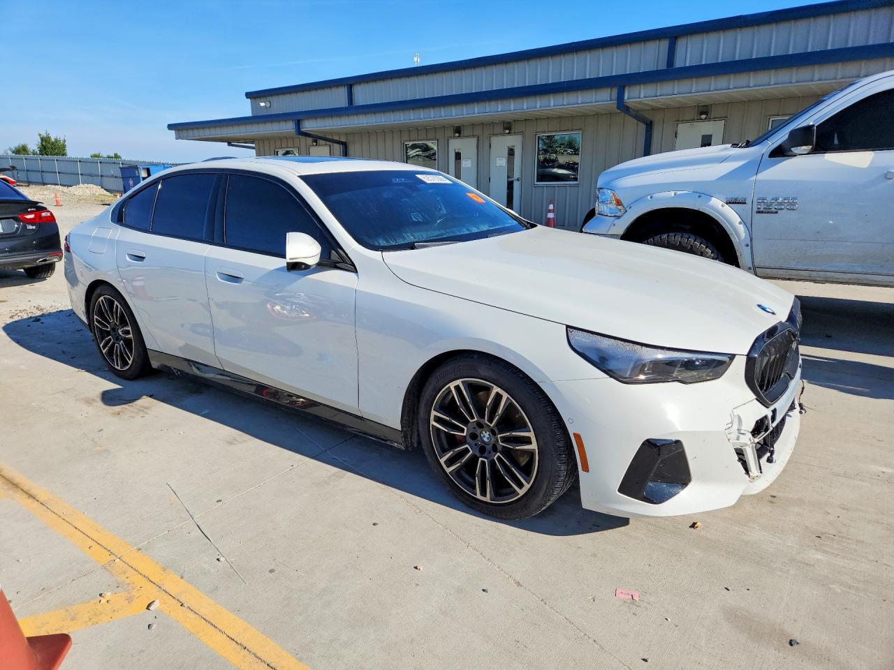 2024 BMW 530 Xi - Фото 4