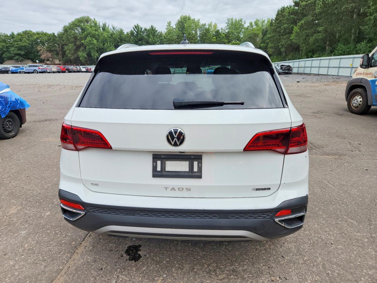 2022 Volkswagen Taos Se - Image 6