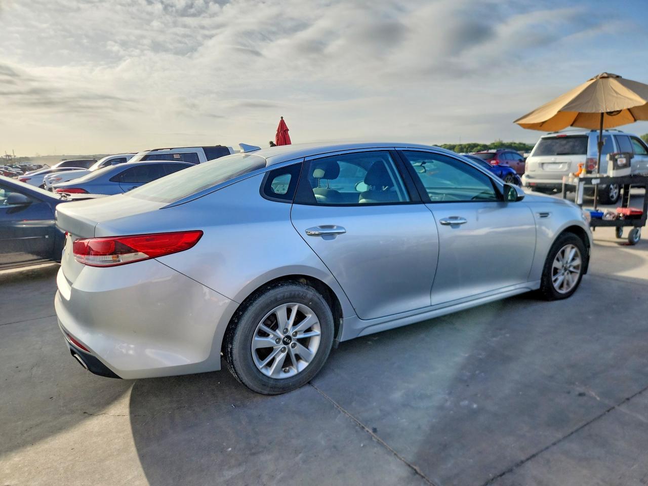 2017 Kia Optima Lx - Image 3