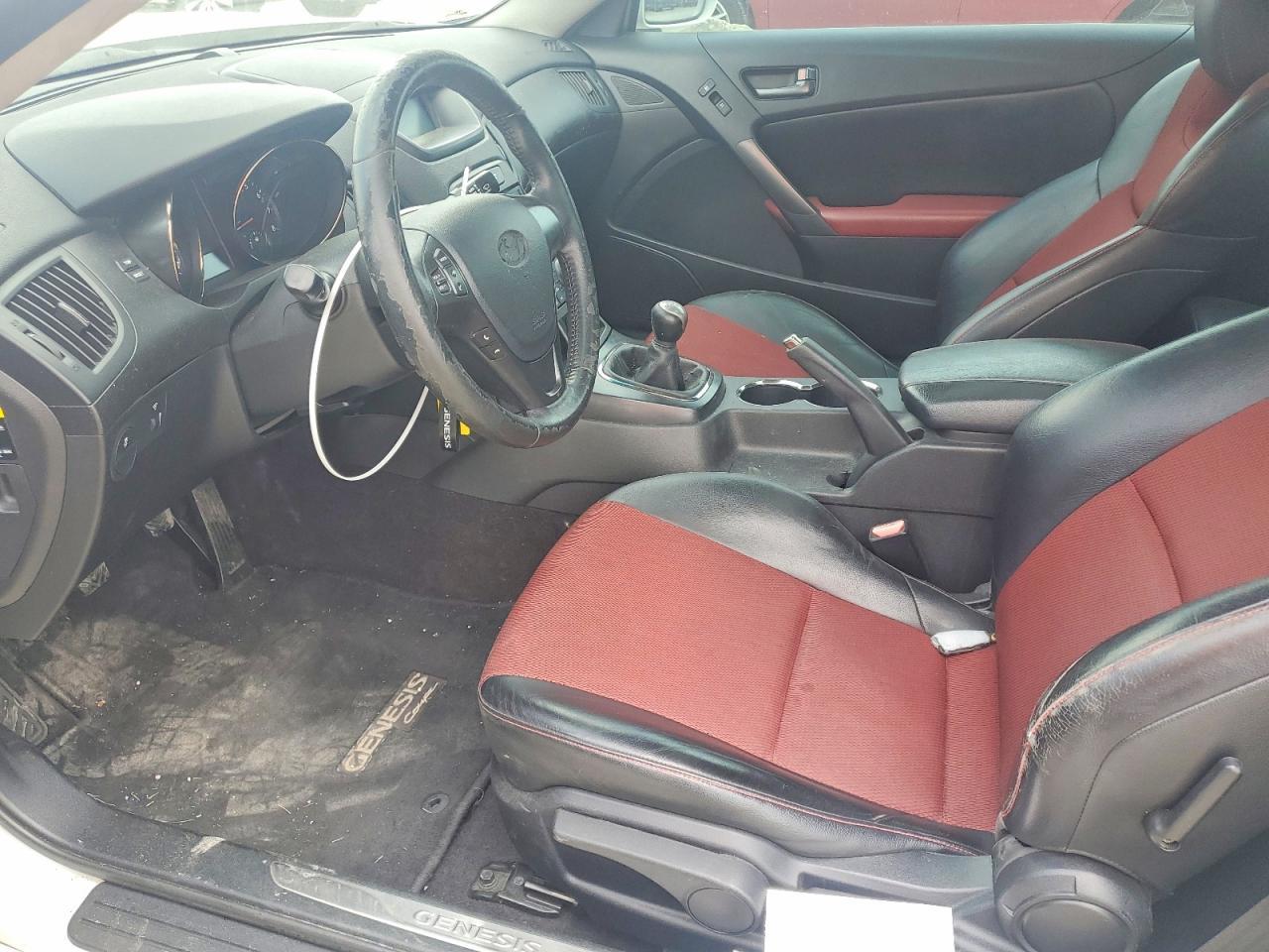 2011 Hyundai Genesis Coupe 3.8L - Фото 7
