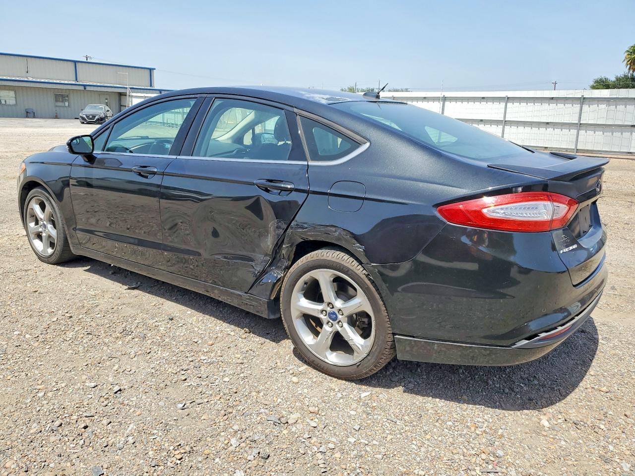 2014 Ford Fusion - Фото 2