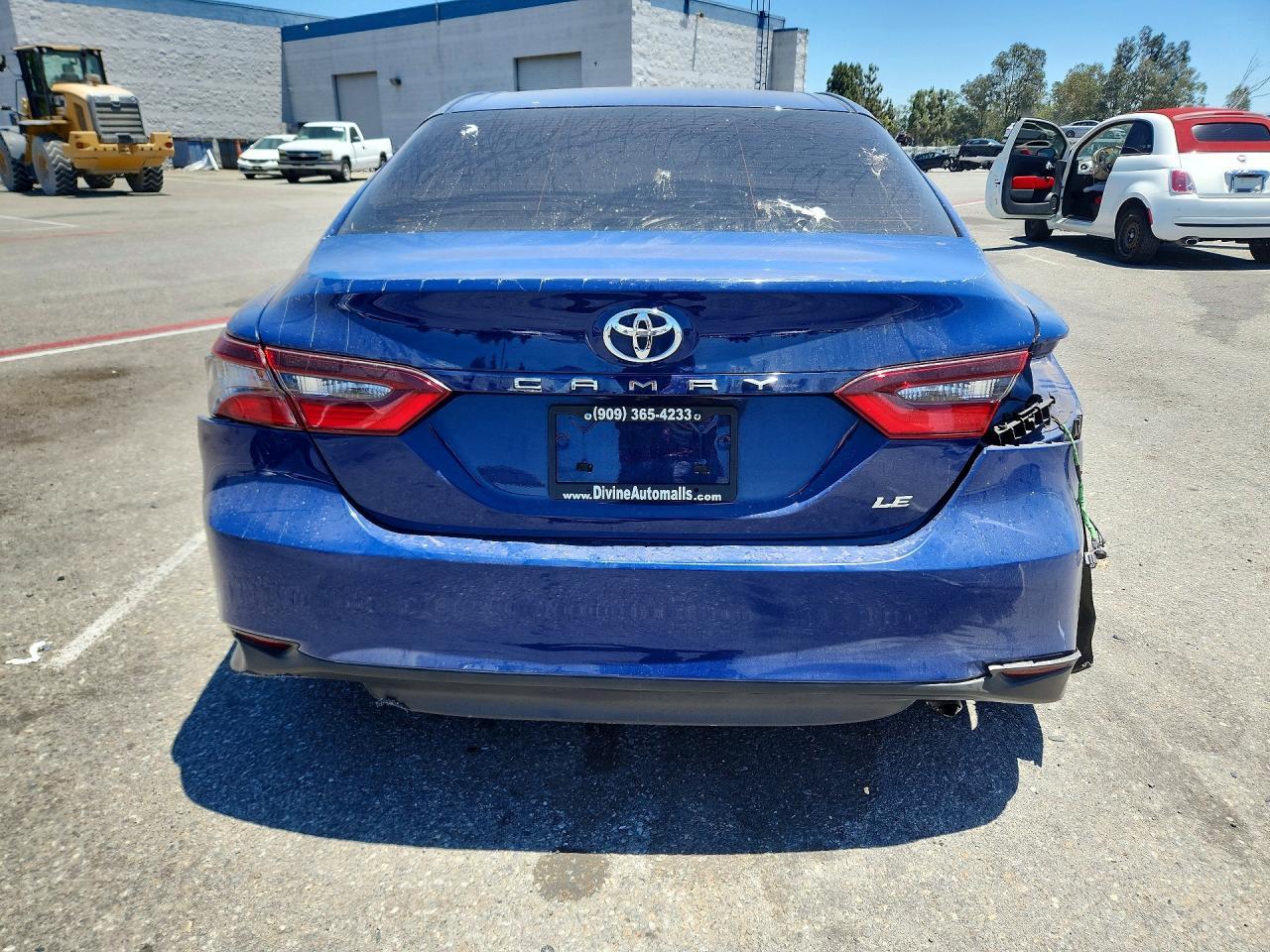 2024 Toyota Camry Le - Фото 6