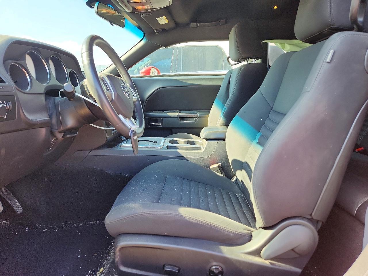 2014 Dodge Challenger Sxt - Image 7