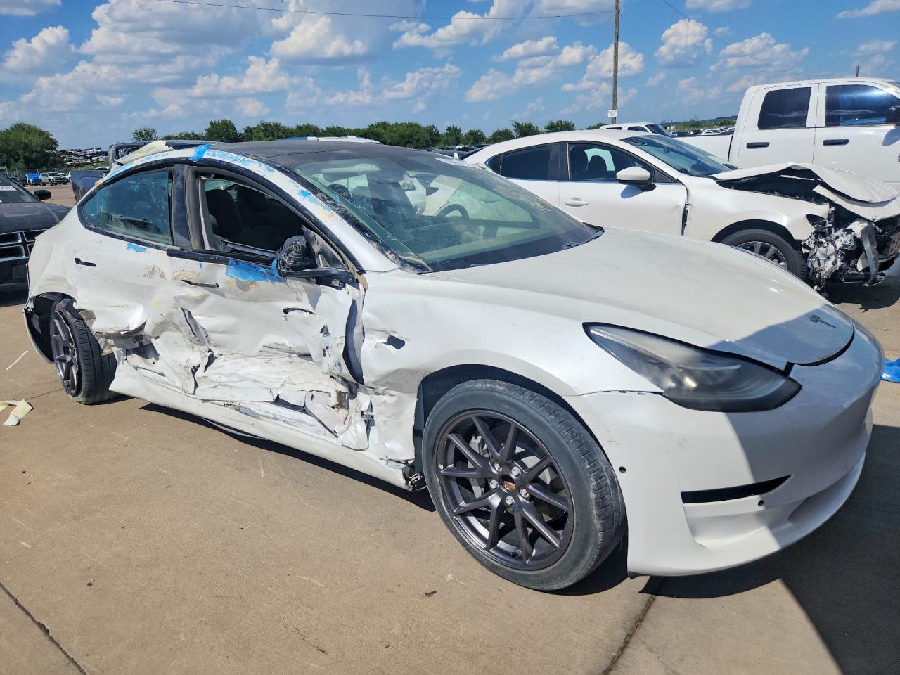2021 Tesla Model 3 - Фото 4