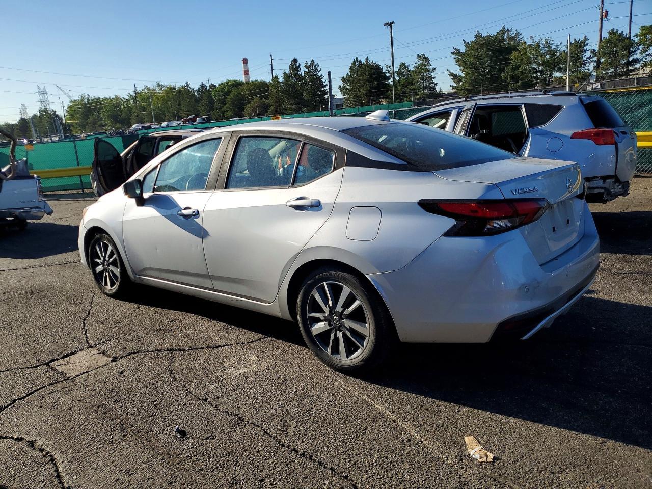 2020 Nissan Versa Sv - Фото 2
