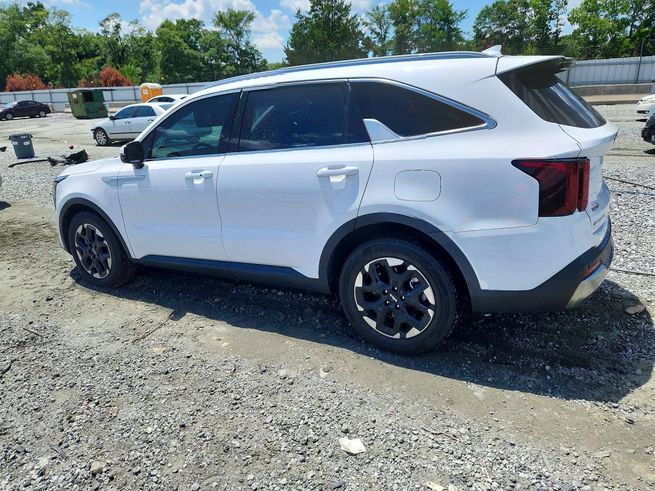 2025 Kia Sorento S - Фото 2