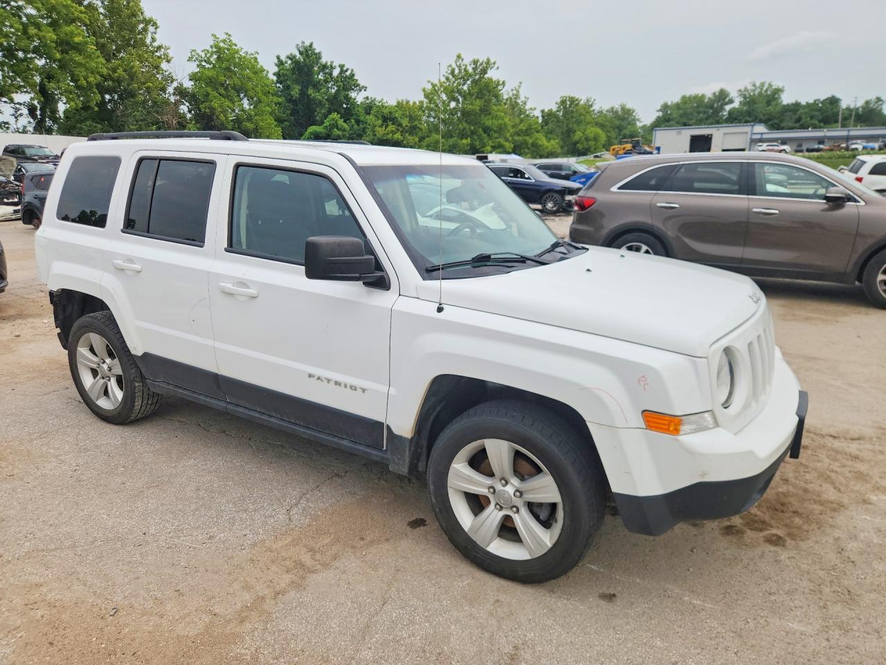 2016 Jeep Patriot Latitude - Фото 4