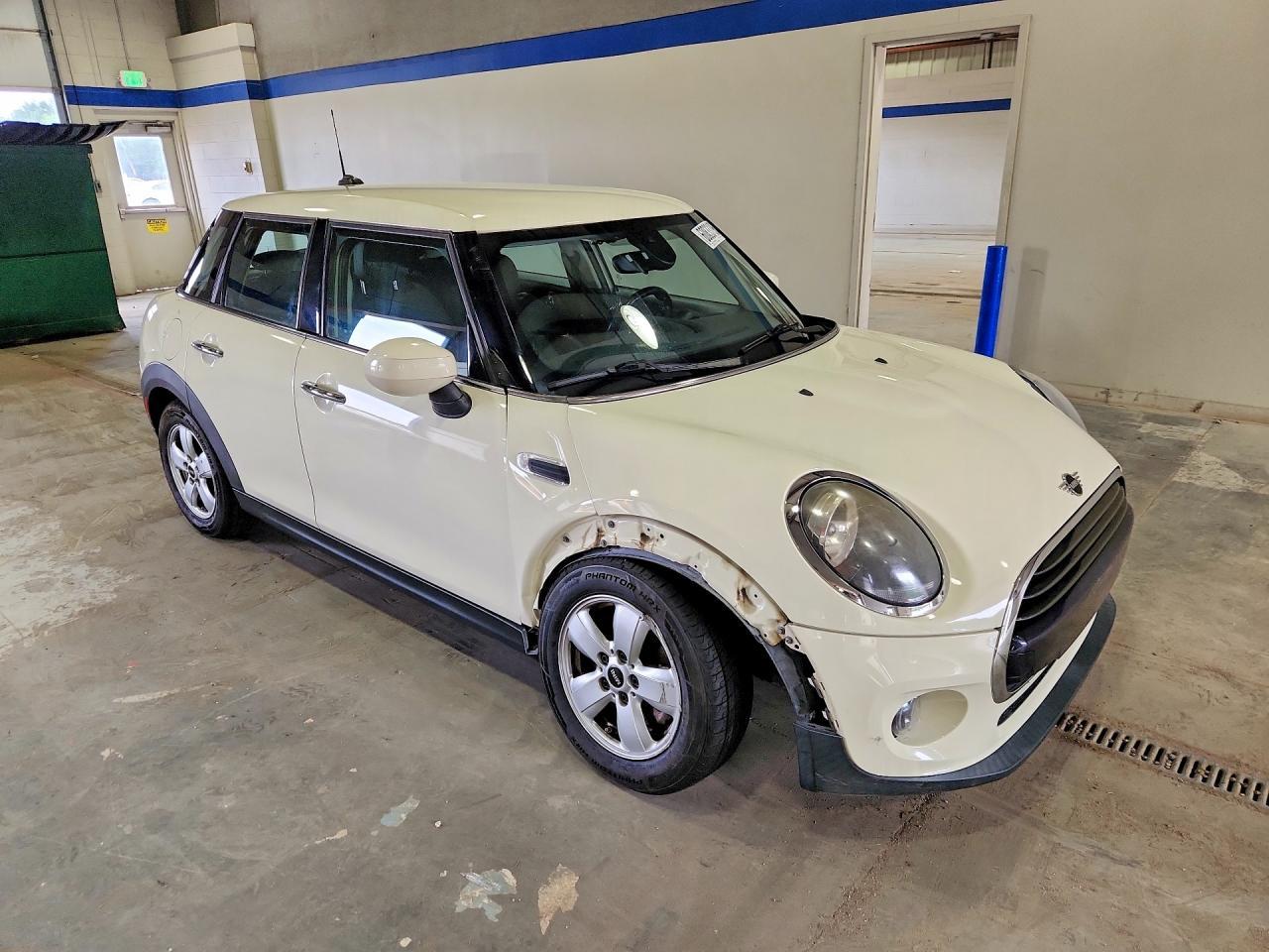 2020 Mini Cooper - Фото 4