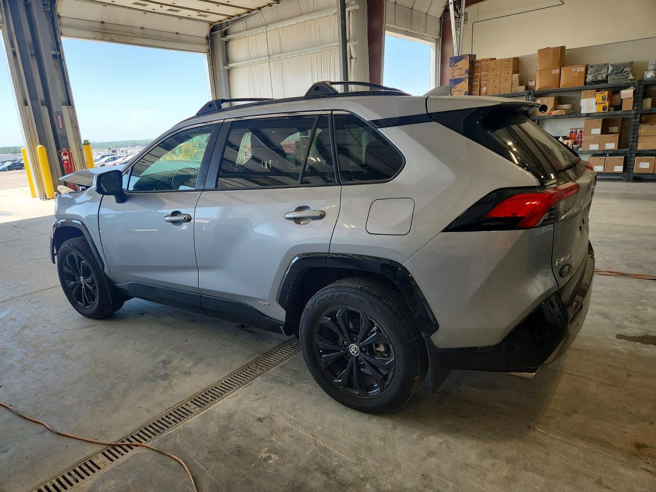 2023 Toyota Rav4 Se - Image 2