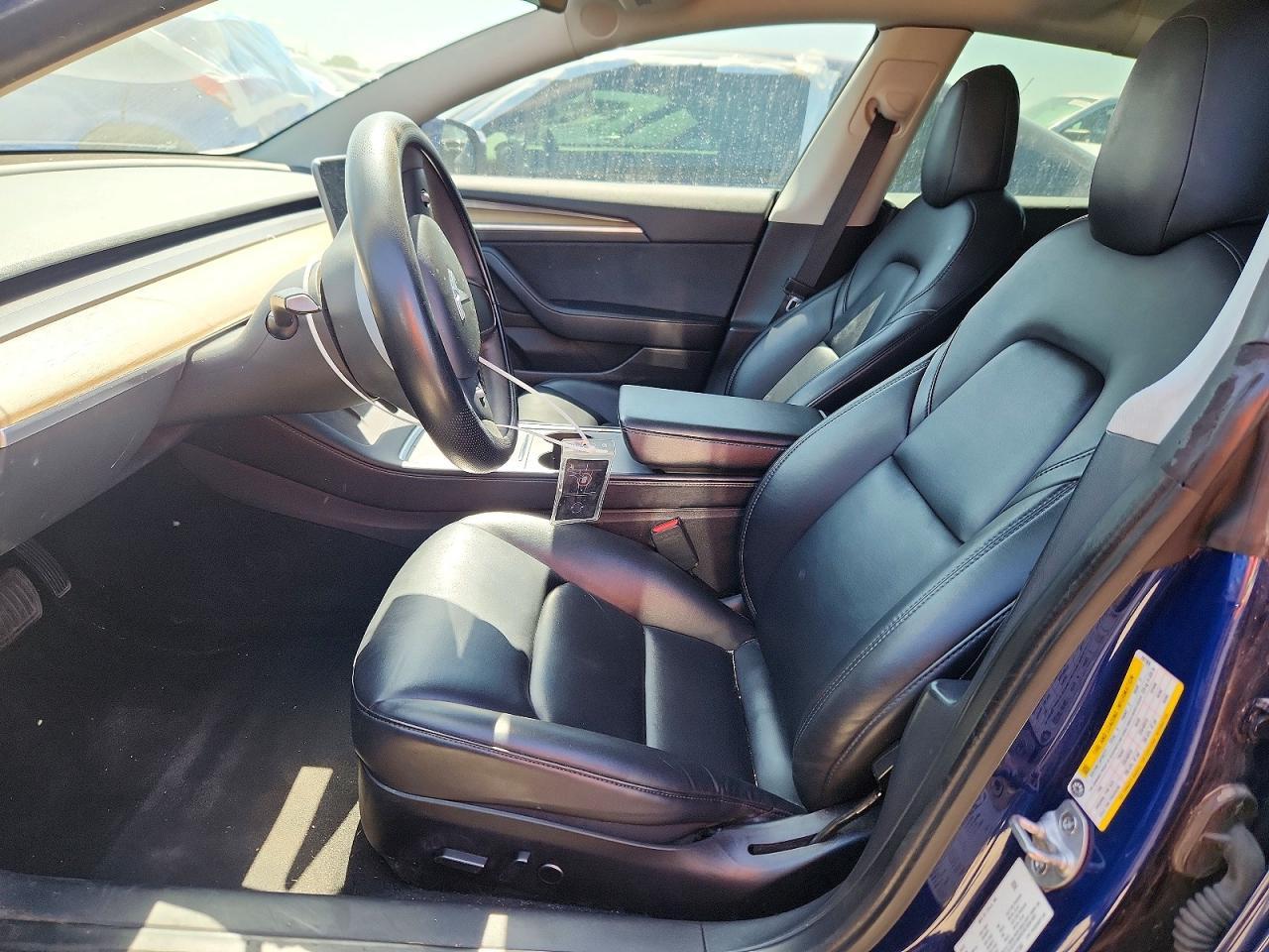 2022 Tesla Model 3 - Фото 7