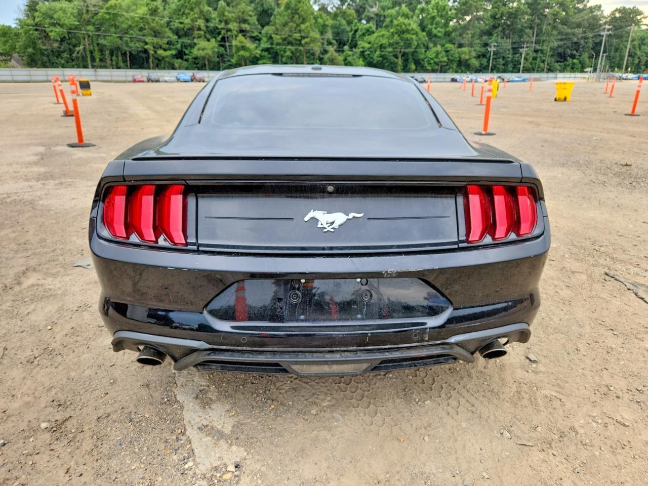 2018 Ford Mustang - Image 6