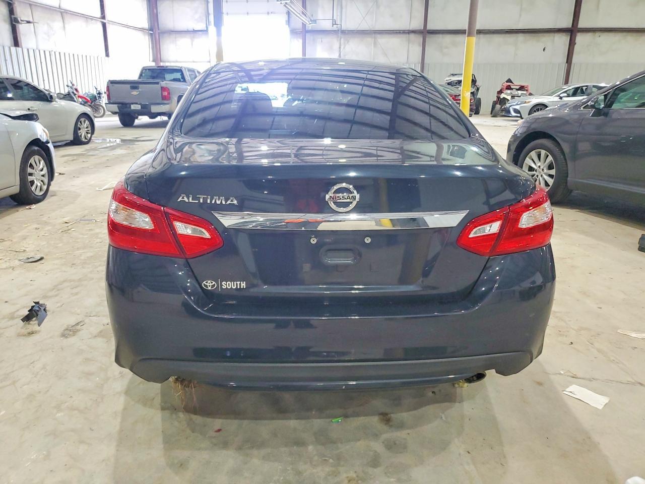 2016 Nissan Altima 2.5 S - Фото 6